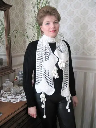 大师作品精美钩针葡萄围巾爱尔兰漂亮花样图解教程