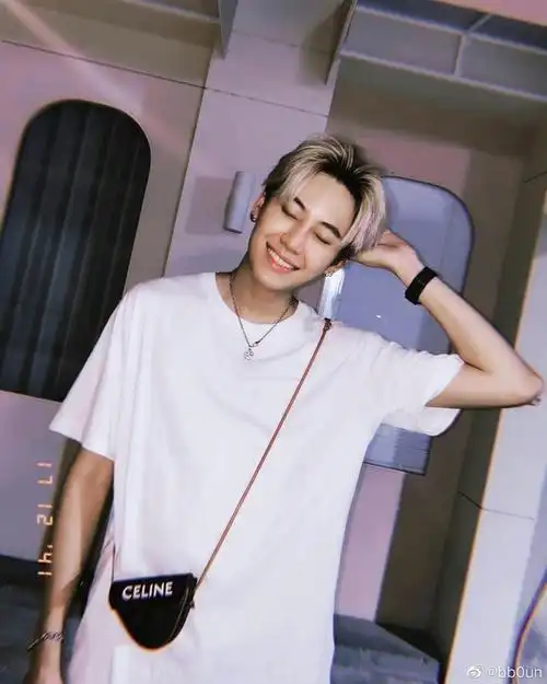 我们文总也太帅了晚上还让不让忍睡觉#boun  #bounprem