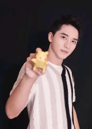 许魏洲大片来啦!确认过眼神,是可爱的洲洲吖!