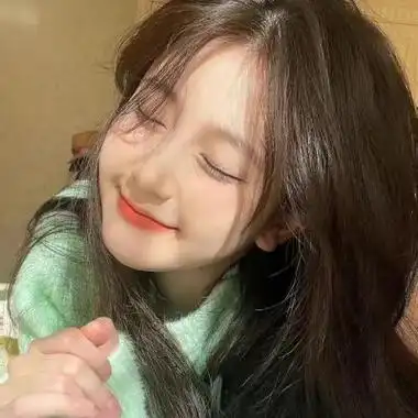 所以无论女生在什么年级段都要好好的爱自己,都要变的自信起来