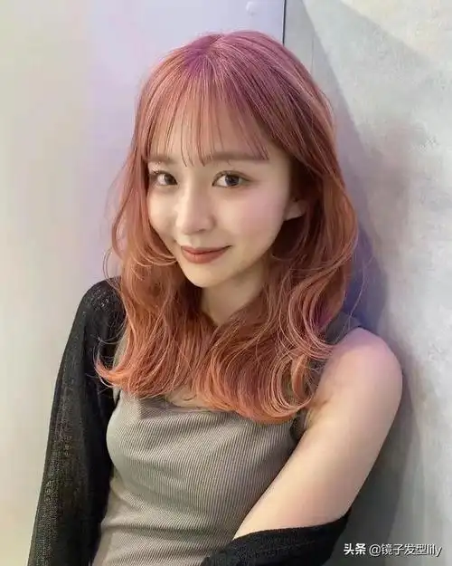 长发脸小扎什么发型好看