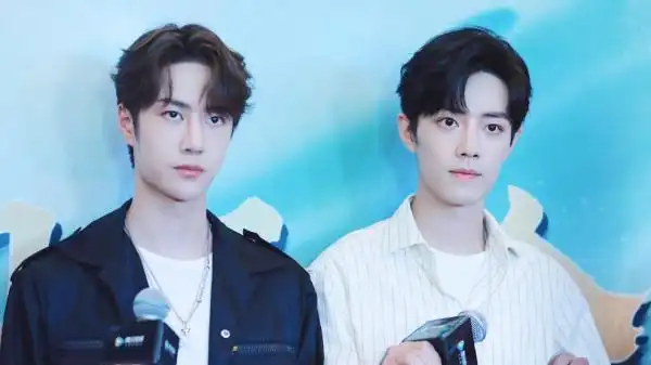 《陈情令》见面会,肖战王一博泰装合照流出?粉丝:这个绝了!