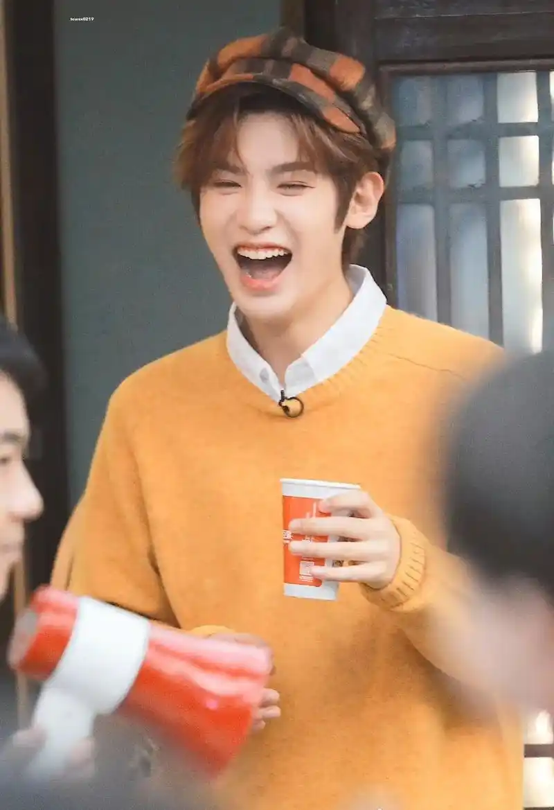 fpy #黄明昊 #justin黄明昊 #泰菲笑 很难会不 - 抖音