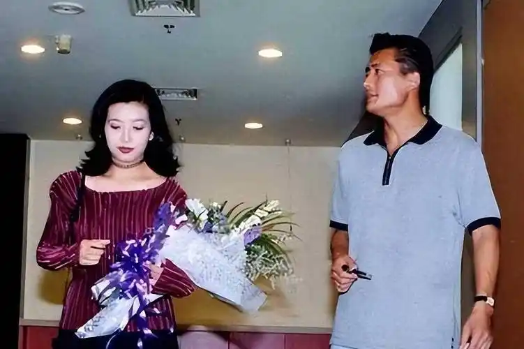 演员田小洁:从工人到演员,娶女神江珊为妻,事业爱情双丰收_梦想_相关