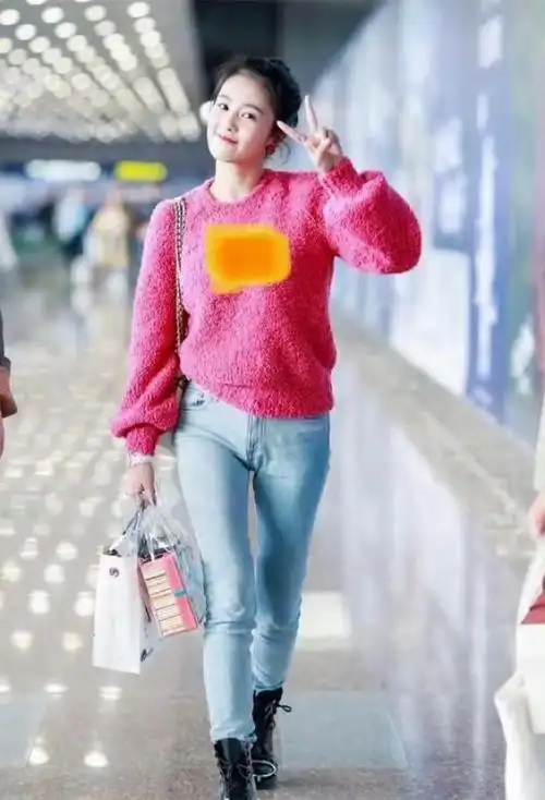 白鹿穿牛仔裤好普通啊,感觉跟刚进城一样