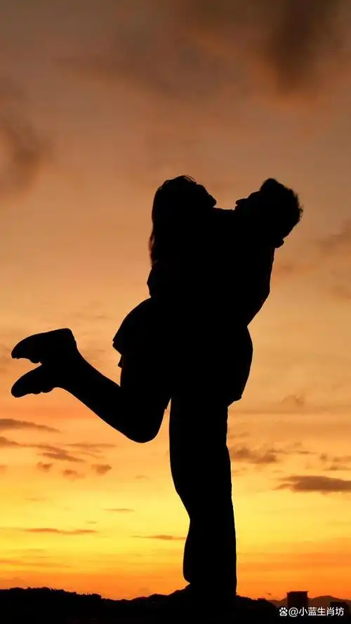 无论遇到多大的困难和挑战,她们都能够坚定地站在爱情的前线,守护幸福