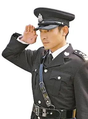 刘德华饰演警察