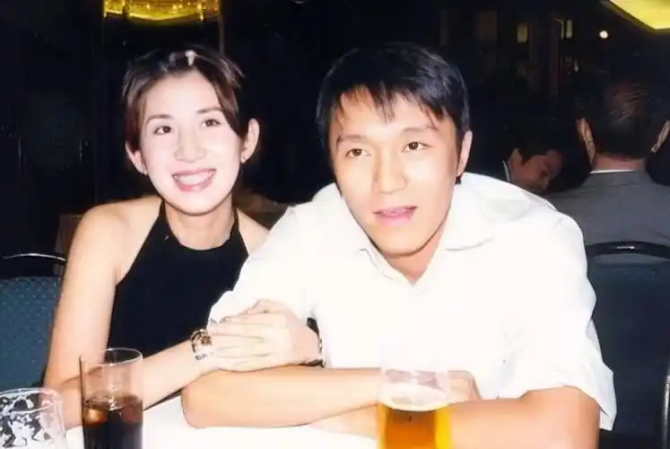 吴君如谈周星驰:在拍戏时曾对星爷心动,他有才华且要求高!