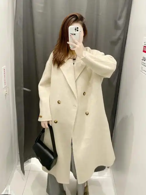 优衣库新款穿搭02米色呢大衣搭配太好看啦