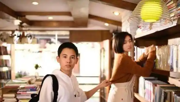 胡先煦首拍感情戏,搭档李兰迪频笑场,粉丝调侃女朋友知道么?