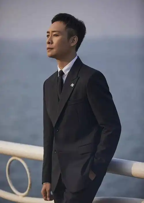 张译获金鸡奖最佳男主从来没有拿过这么有分量的奖杯