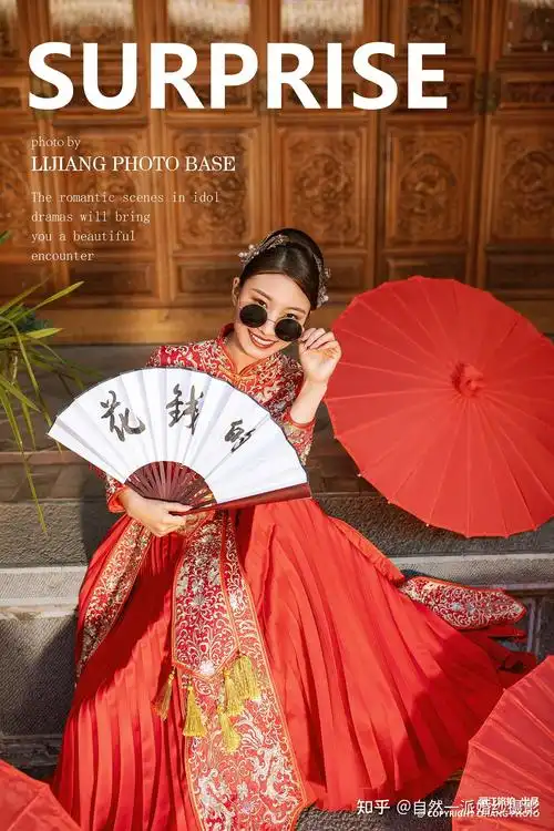 婚纱照都免不了选一套热烈的红色古装照认为红色代表着吉祥喜庆的象征