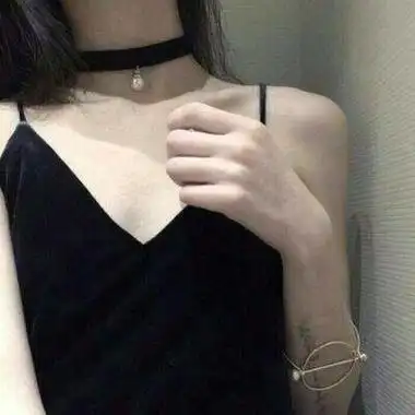 性感锁骨骚气的女生头像图片露锁骨性感骚气的女头好看高清