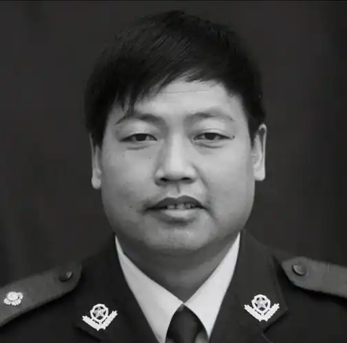 澄城:交警大队法制督察中队原中队长冯临潼在工作中突发疾病去世