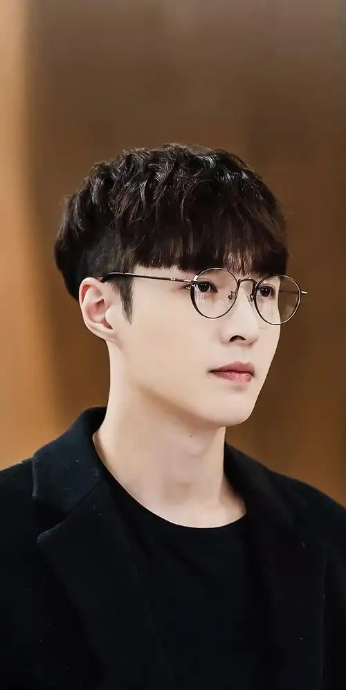 张艺兴 78 《黄金瞳》庄睿