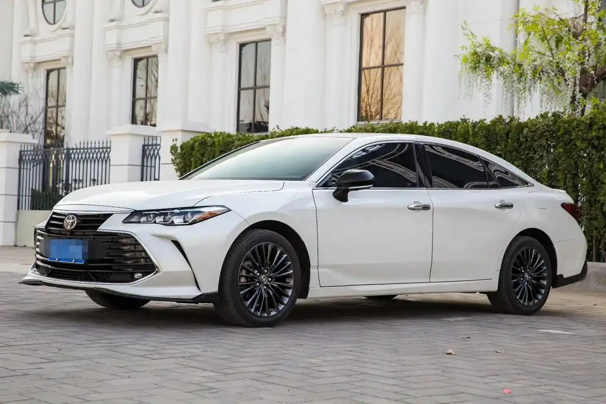 新到丰田亚洲龙二手车