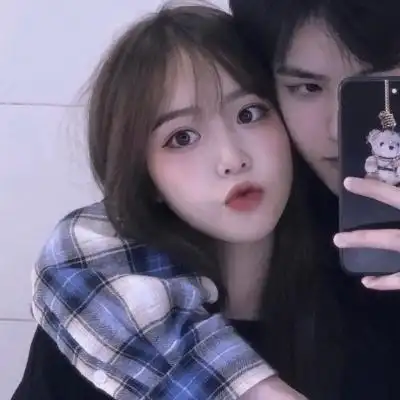 情侣秀恩爱撒狗粮图片头像 高清超甜男女撒狗粮的照片头像