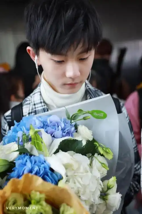 马嘉祺 一个又蛊又温柔的小朋友(多图预警)