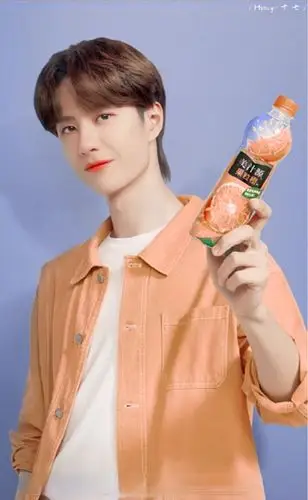 美汁源代言人王一博