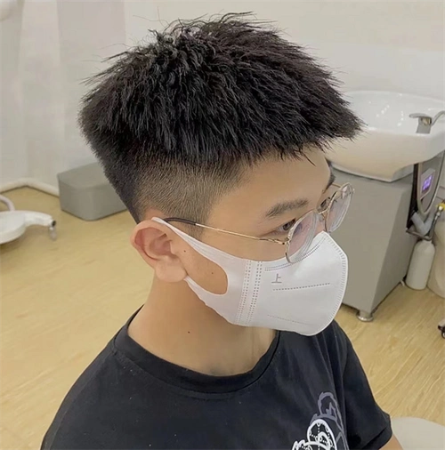 韩式男生锡纸烫 高人气渣男发型_男生烫发 - 美发站