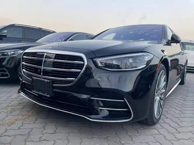 2023款奔驰s500现车130万起售可贷款分期