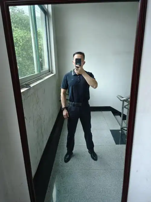 公务员穿搭中年男士穿搭成熟稳重