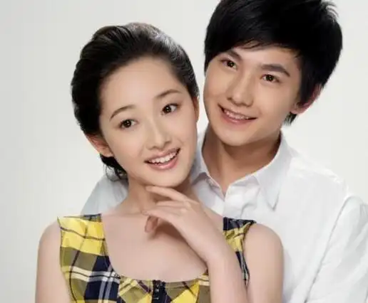 样貌清秀英俊的杨洋的私生活也引得大家探究.