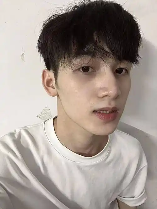 男生发型|开学夏日必备男生发型