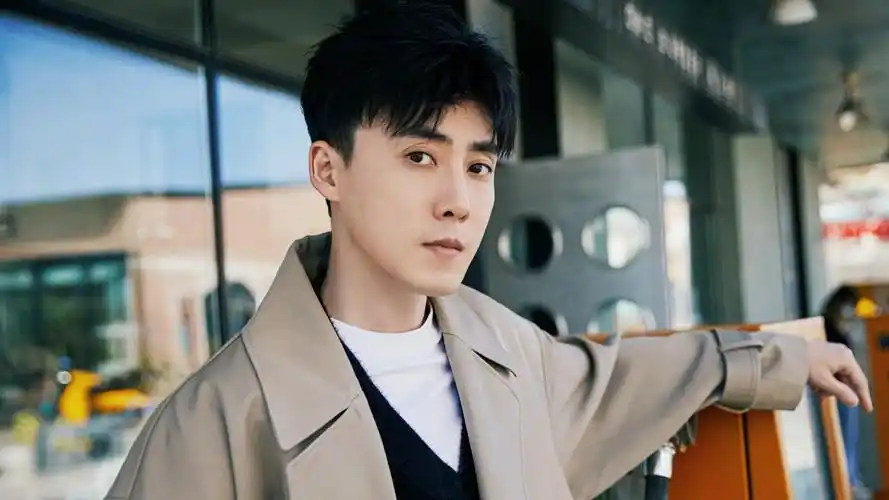 输给了资本还是流量?张睿谈被披哥节目组连拒四次,卑微又无奈