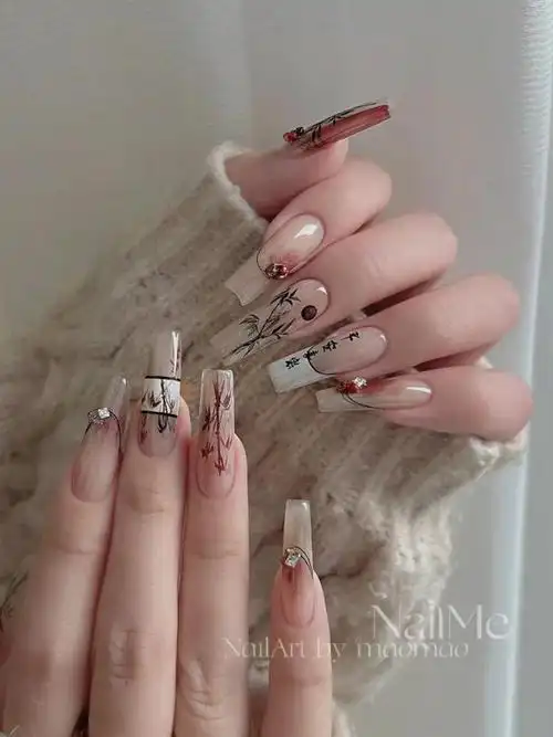 100 款显白显嫩夏日美甲!一口气挑到爽!