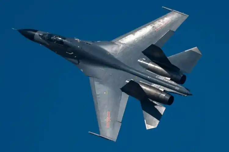 歼11bs战斗机中国空军航空开放活动资料图2