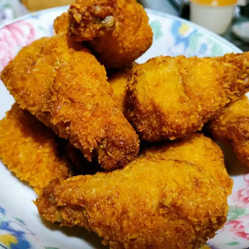 自己在家做炒鸡简单的炸鸡腿0000