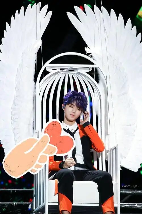 小凯生日快乐呀,相信19岁的你一定会越来越优秀的