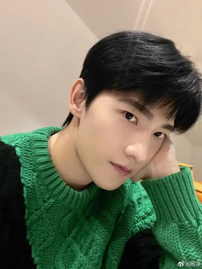 微博失踪人口回归啦!!!救命,杨洋好嫩!@杨洋 #全世界最好 - 抖音