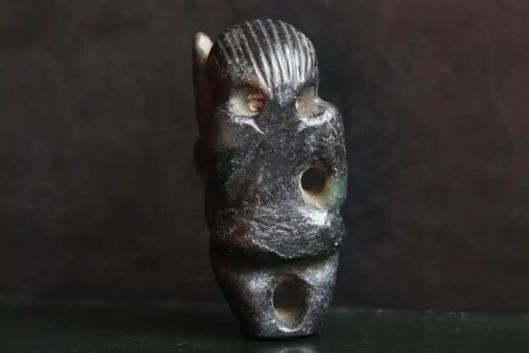 能吸磁的黑皮玉是否自然态请点评