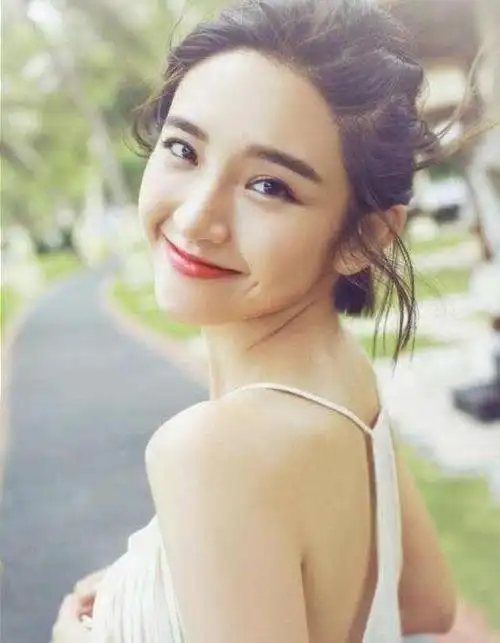 "中年精致女性"的7大标准,女人过了45岁,这样做优雅不