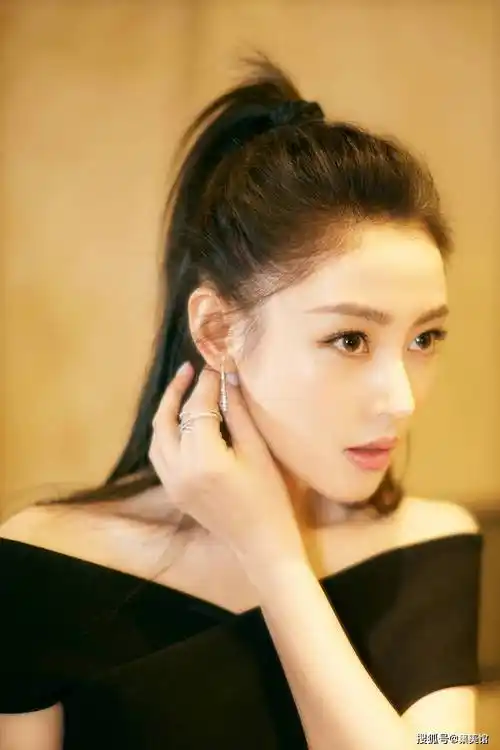 超辣的48岁张天爱!身材如此惊艳,不减当年!_时尚_演技_音乐