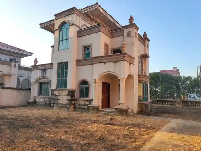 浅水湾b区纯独栋别墅 业主急卖 只要400万