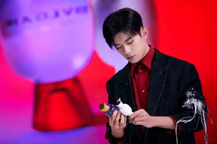 易烊千玺太绝了