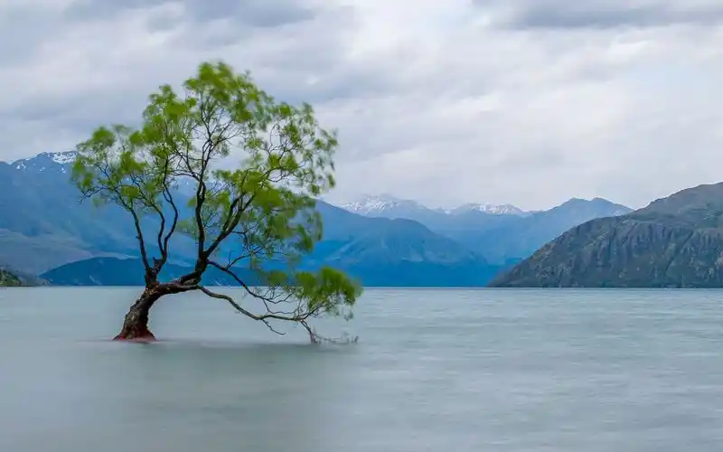 蓝天白云湖泊风景图片桌面壁纸高清大图预览1920x1200_风景壁纸下载