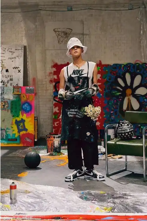 分享权志龙退伍后的穿搭灵感我们为你亲自演绎了3套搭配示范