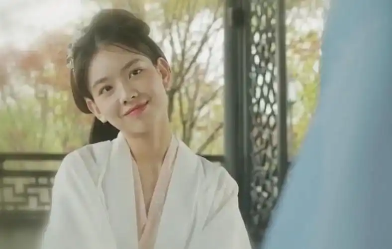 孙一宁|孙一宁生图曝光颜值翻车,古装被指老气像丫鬟,与精修照判若