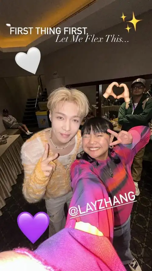 张艺兴超话#张艺兴2023大航海巡演#【印尼fm主持人更新】@张艺兴合照