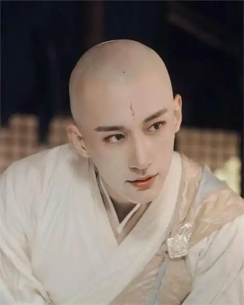 这8位男星剃光头,是不是真帅哥剃个头一目了然,想让他们半永久