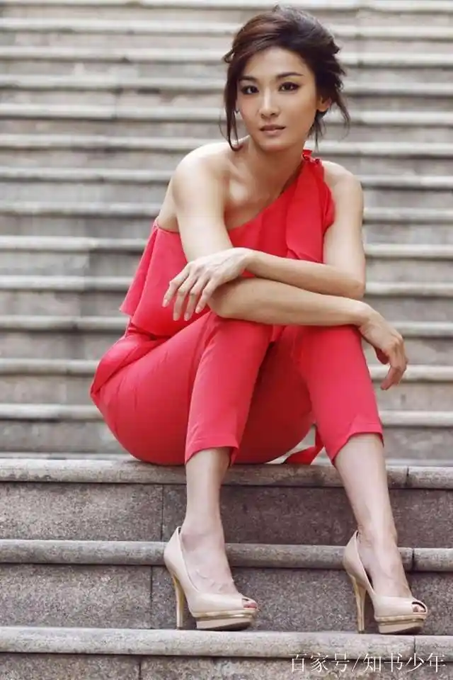 她因拍戏被人打成脑震荡,可惜戏红人不红,39岁至今未婚