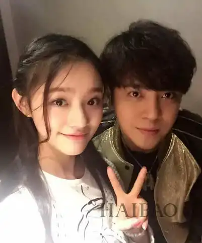 冯绍峰林允恋情曝光 同居坐实 - 查字典