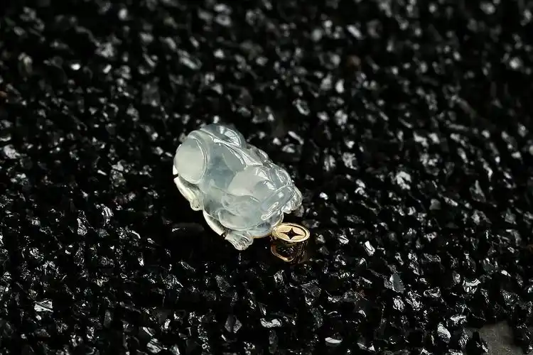 貔貅竟会"认主"?这样佩戴才最守财!