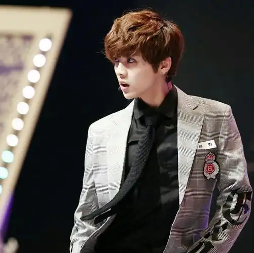 如果我留鹿晗这样的中分头型会好看吗 给点建议 谢谢