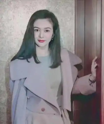 关之琳年轻时没管好下半身后半辈子为此付出代价61岁依然单身