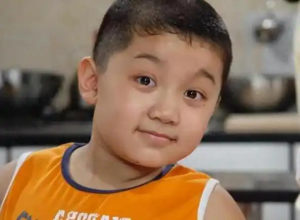 小时候好看又灵气,长大各有各的丑法,6位长"歪"的童星真可惜